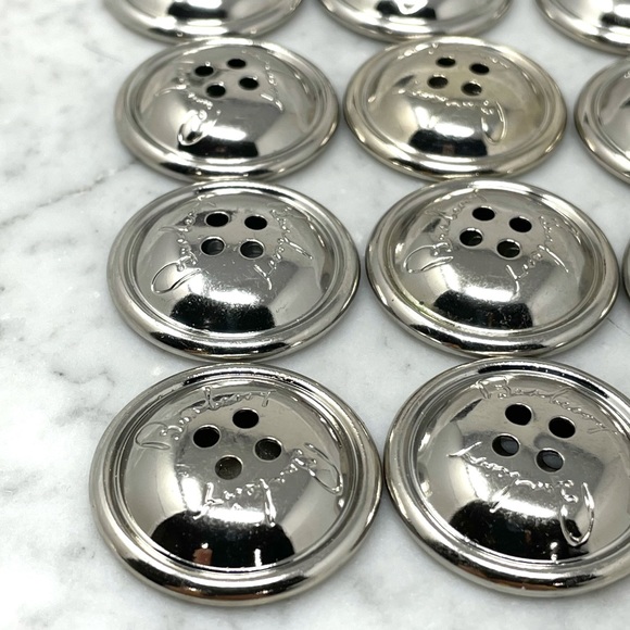 authentic burberry buttons